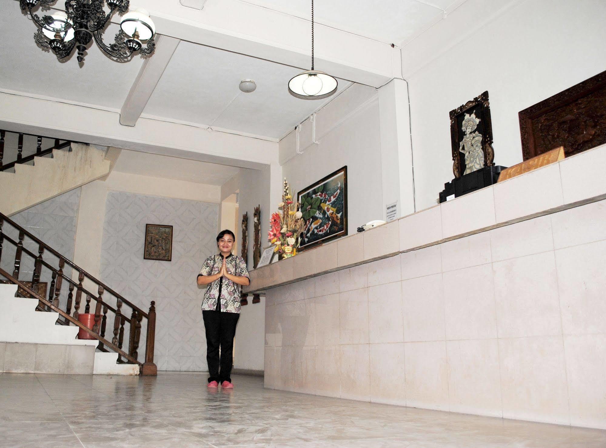 Super Oyo 91870 Warna Kedaton Denpasar Exterior foto